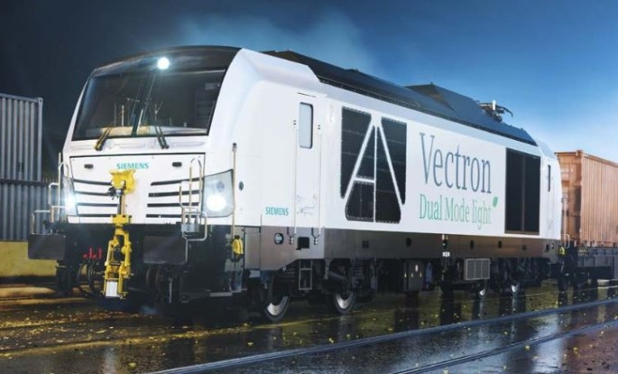 Die neue Zweikraft-Lokomotive der der DB-AG